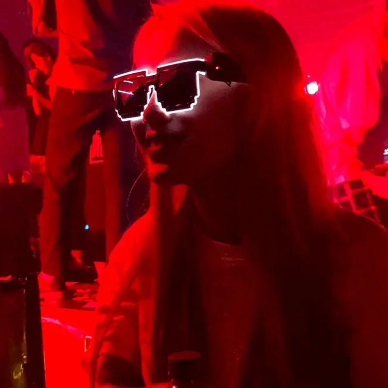 Lunettes LED sans fil lumineus - Glow In The Dark Party Glasses avis et prix